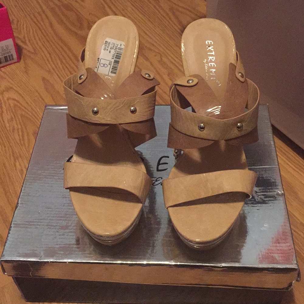 Beige heels